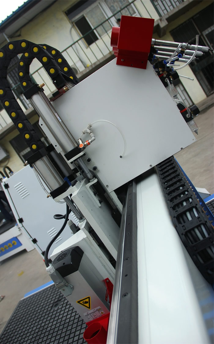 四工序木工雕刻機細節(jié) 四工序木工雕刻機細節(jié)